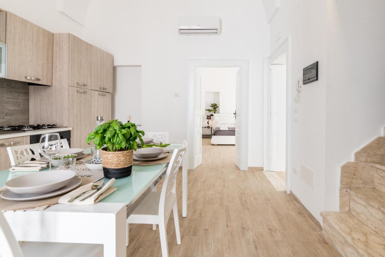 Palazzo Toselli Apartment Остуни Екстериор снимка