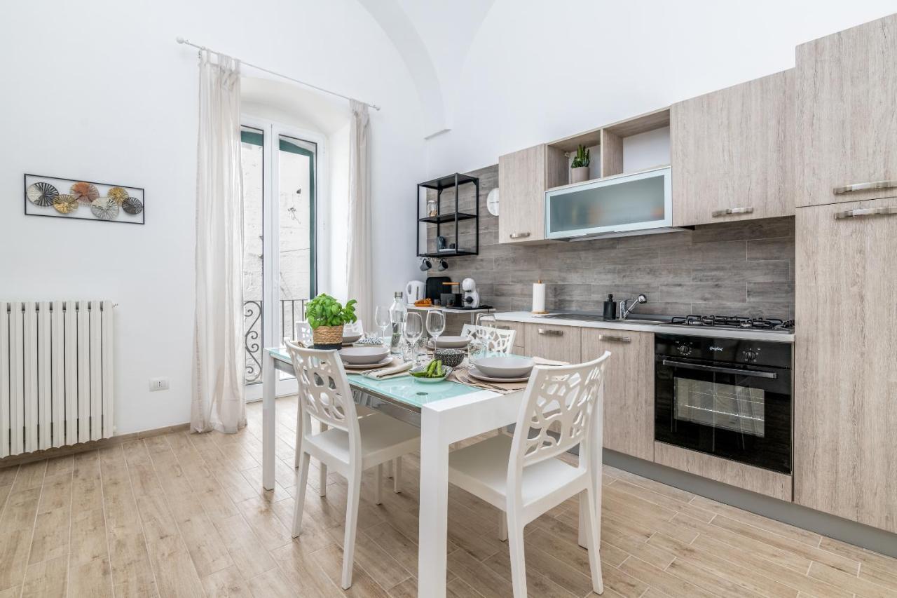 Palazzo Toselli Apartment Остуни Екстериор снимка