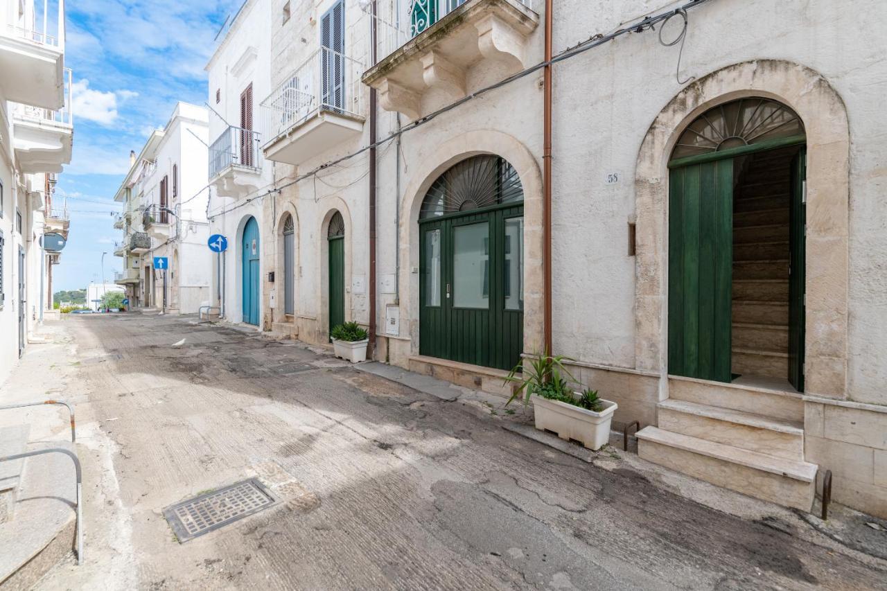 Palazzo Toselli Apartment Остуни Екстериор снимка